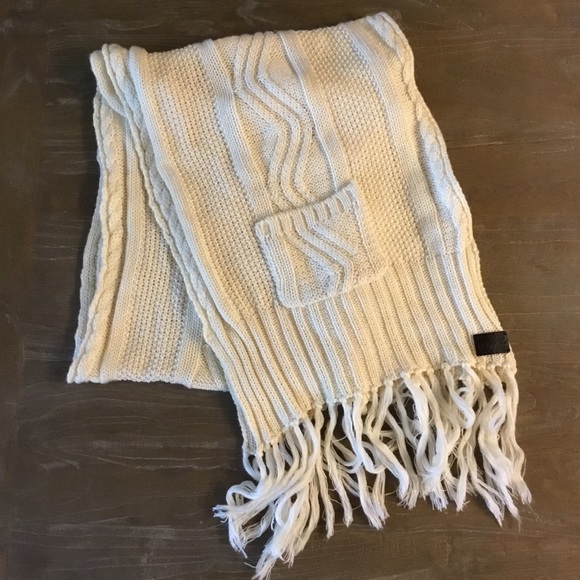 Rudsak cream scarf - Picture 1 of 1
